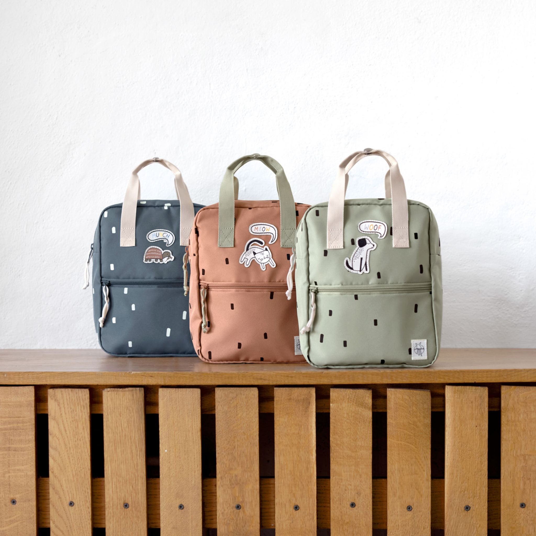 Mini Square Backpack Happy Prints ミニスクエアバックパック(子供向けリュック)