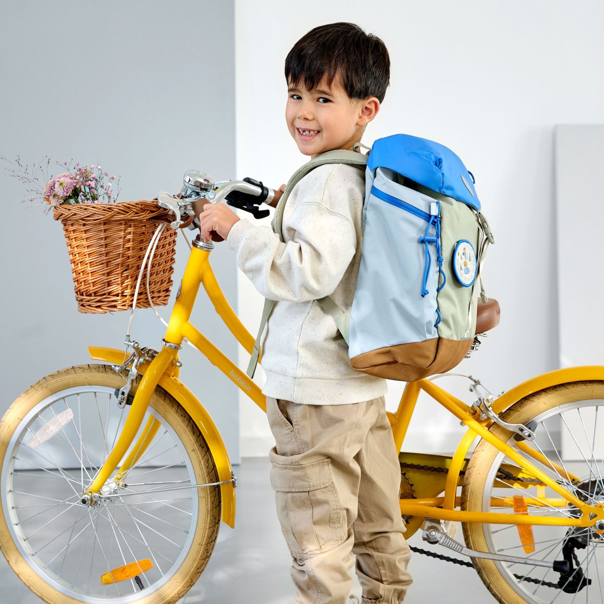 【New】Big Outdoor Backpack Sunny Explorer ビッグアウトドアバックパック(子供向けリュック)